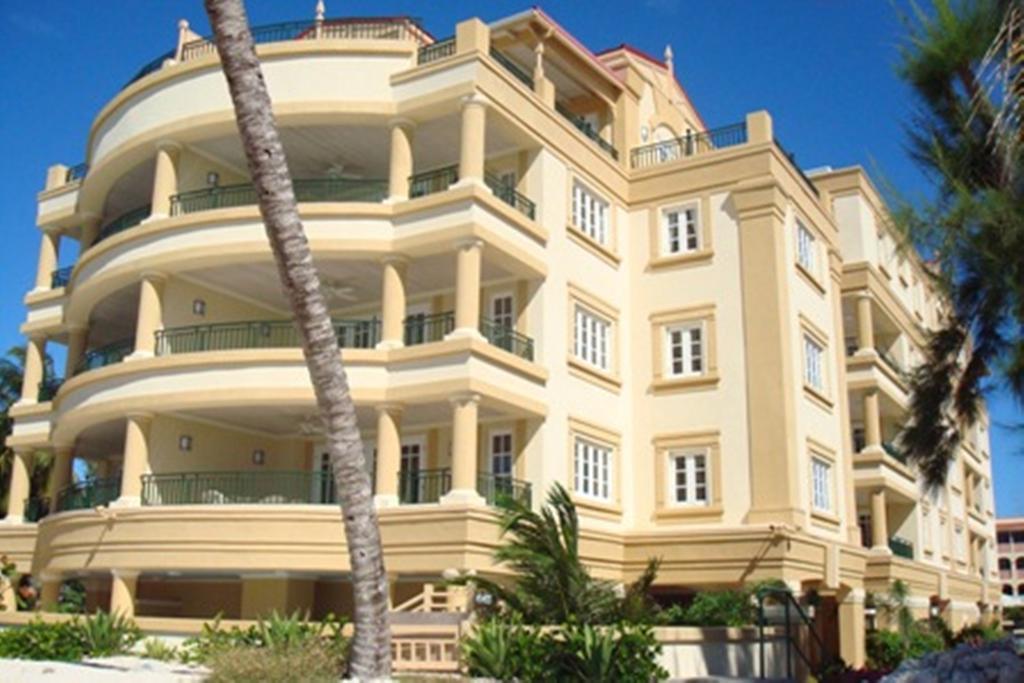 White Sands Beach Condos Christ Church Exteriör bild